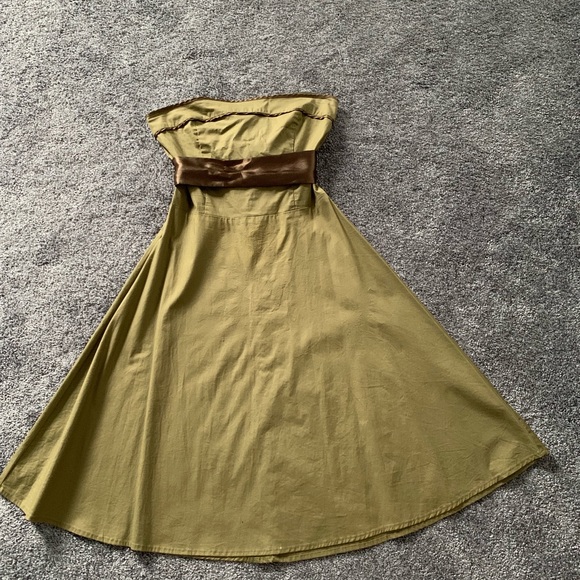 Strapless dress - Picture 2 of 4